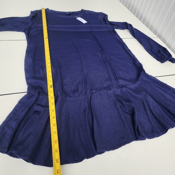 NWT Gap Navy Blue V-Neck Long Sleeve Shift Dress Boho Minimalist Style Ruffle M - Picture 7 of 11